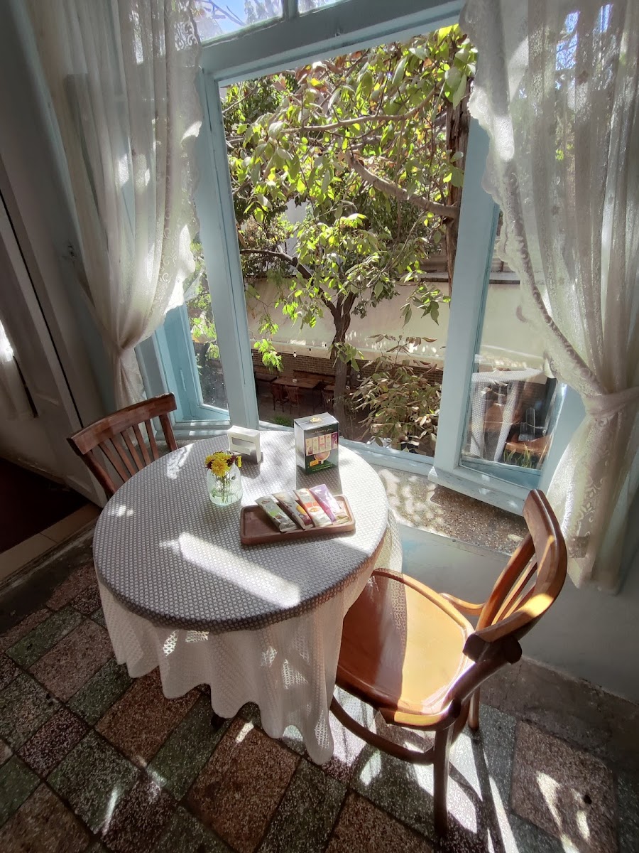 Pishevaran Historical House - Havali Cafe